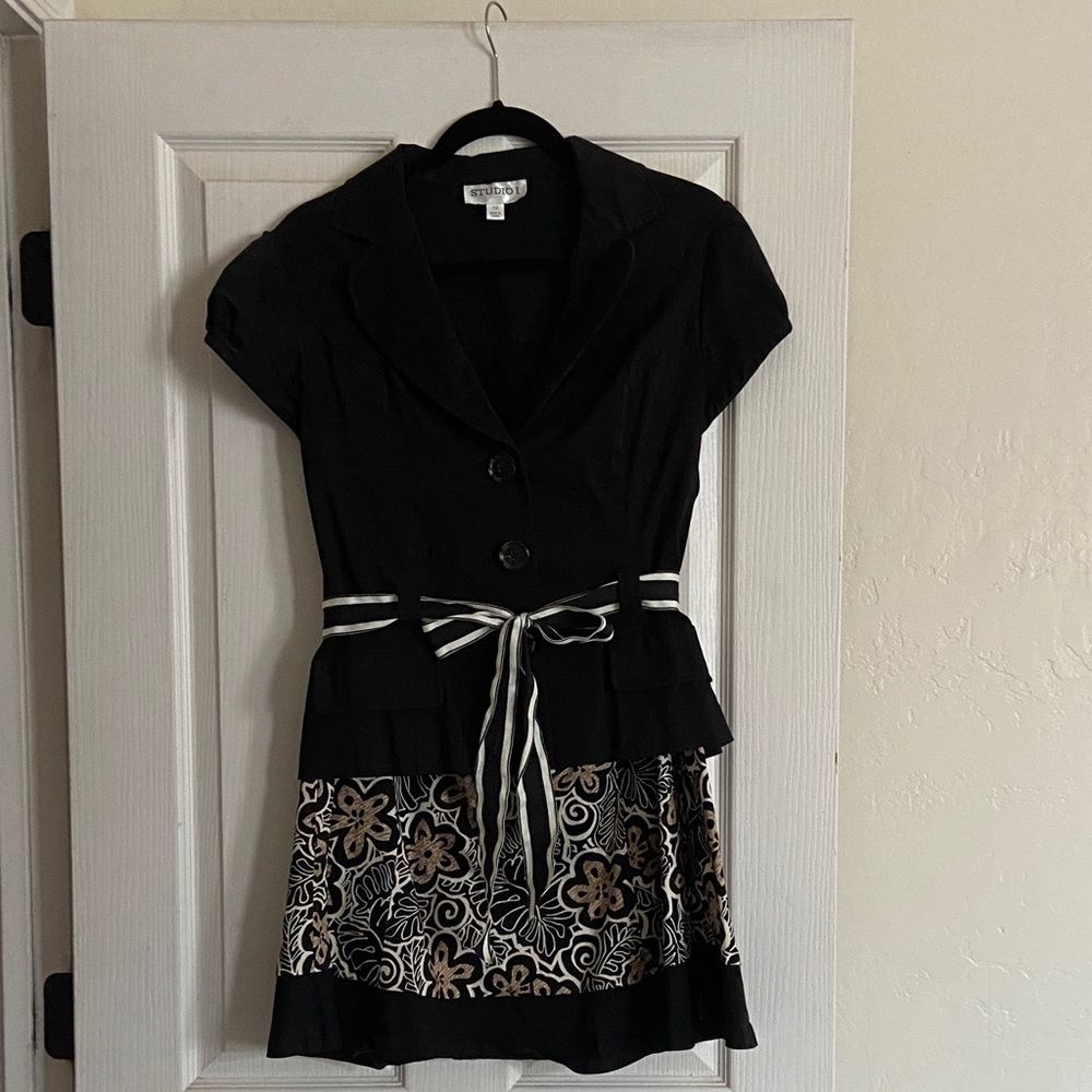 Studio I Black Top with White and Brown Floral Design Skirt